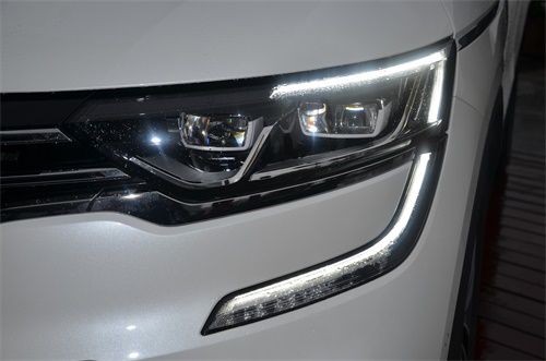 试驾2011雷诺科雷傲,2013款雷诺科雷傲进口2.5试驾