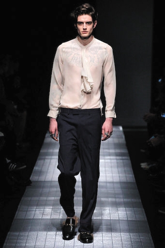 gucci涨价的包包,gucci每年什么时候涨价