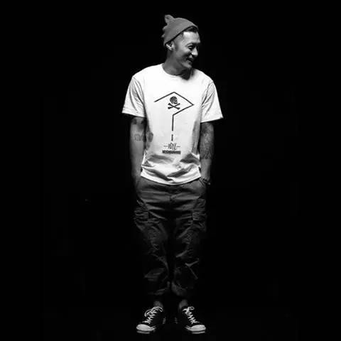 男人腿粗怎么减肥最快,腿超级粗的男生怎么减