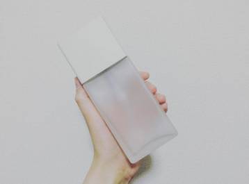 皮肤干燥用什么护肤油好,干燥肌肤冬季护肤