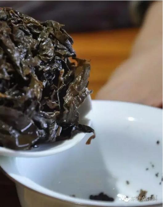 陈香型铁观音的功效口感,安溪陈年铁观音的功效与作用