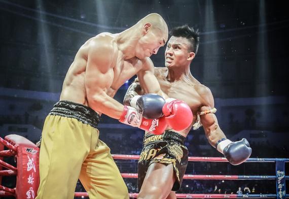 一龙被吊打但赢了,一龙被播求打得最惨的一次