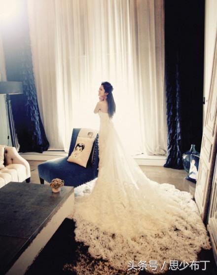 年少的欢喜终不过是惊鸿一瞥,年少情深终是抵不过惊鸿一瞥