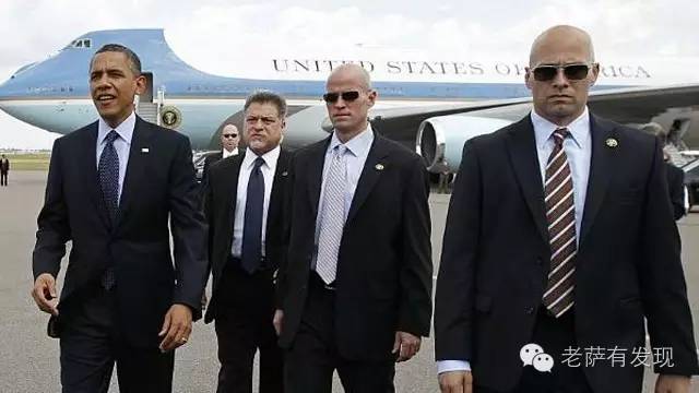 人民大会堂女服务员揭秘：周总理请尼克松吃烤鸭还发生了这件趣事