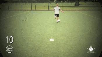 14种中场大师必会转身技巧,足球14个入门技巧