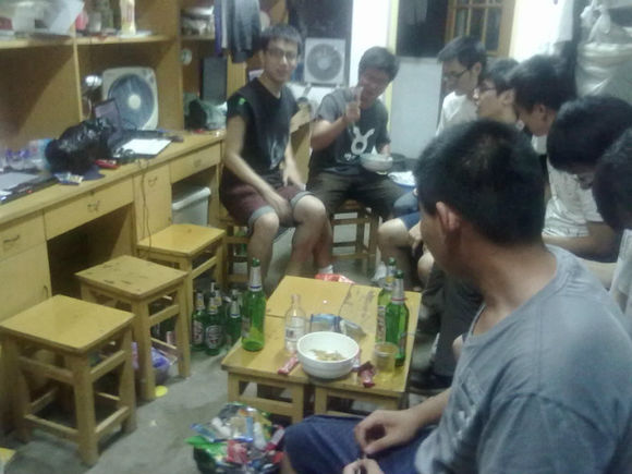 女生宿舍是整洁的吗,女生宿舍也会有那种脏乱差吗