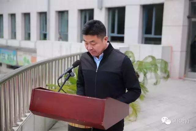 推动校园足球工作高质量发展,推动校园足球运动