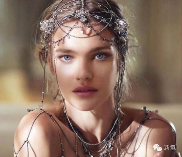 11岁卖水果，19岁嫁王室，29岁成LV太子妃……