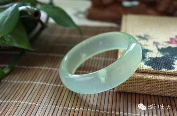 岫玉与河磨玉哪个值钱,河磨玉老玉岫玉