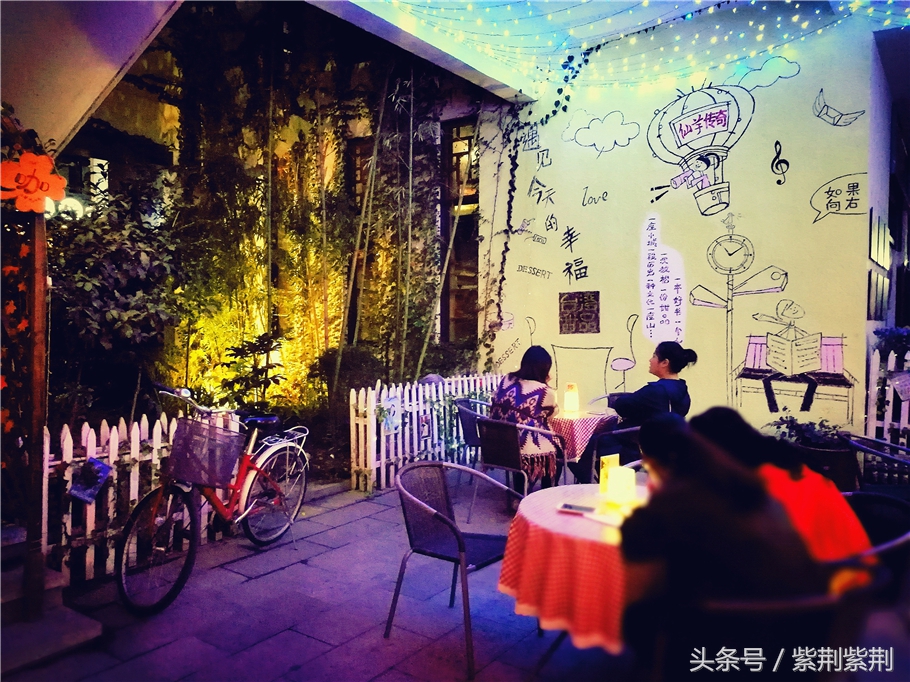 丁香姑娘的油纸伞,黄山黎阳in巷客栈