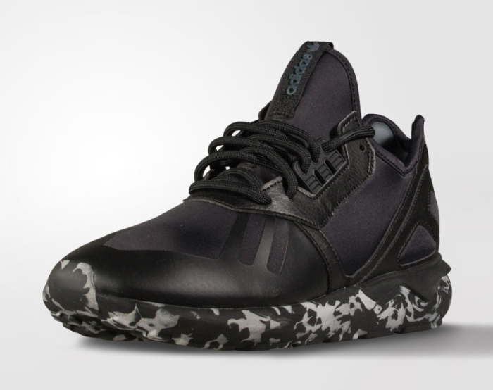 Adidas卯足劲了：连续公布新配色