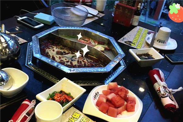 红色经典重庆老火锅,麻辣英雄重庆老火锅菜品