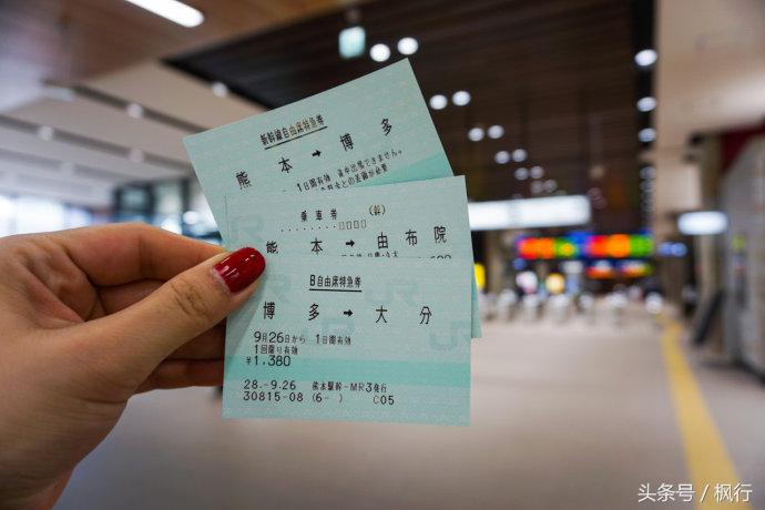 酷ma萌陪伴机器人熊本熊,酷ma萌和熊本熊