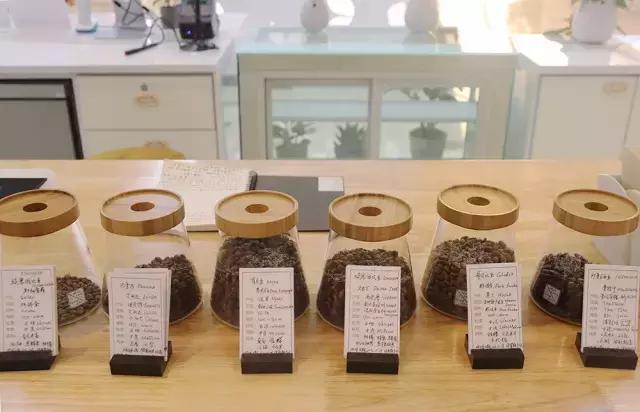 3折起！3800㎡的自拍圣地，杭州最洋气的进口超市长这样？