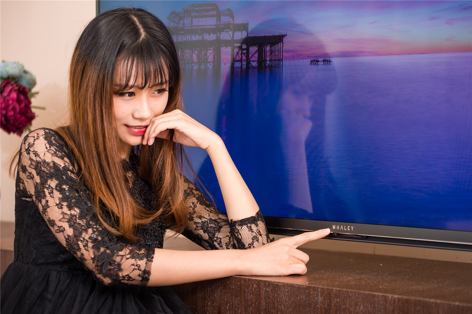 微鲸55寸4k电视用什么屏幕,微鲸65英寸电视