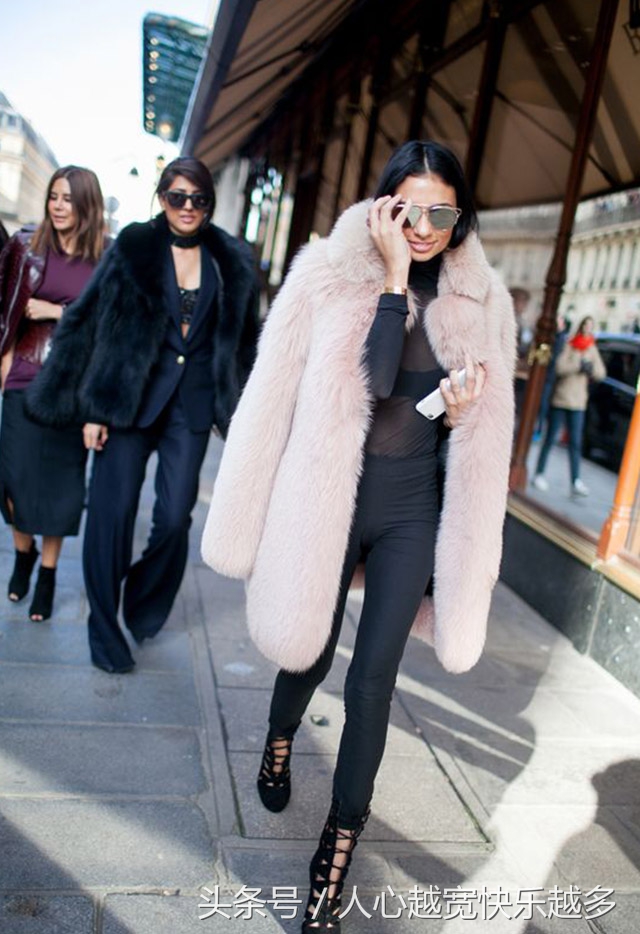 穿皮草怎么选内搭,冬天穿皮草搭配什么内搭好看
