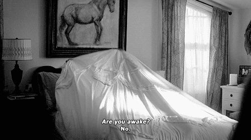 有了神奇的桌子，你和猫星人再也不怕冷了！