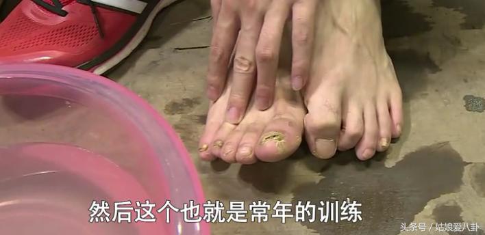 董力阿拉蕾吓哭,董力阿拉蕾爆笑视频