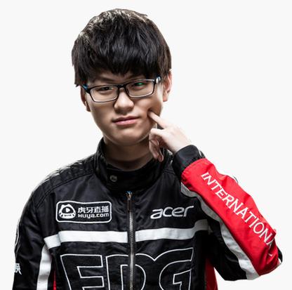 uzi喷水名场面倒放,uzi直播喷卷毛视频