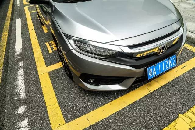 思域10代半试驾评测,新思域对比试驾