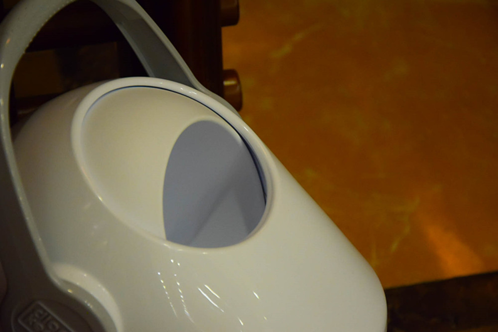 垃圾桶特“高调”,人妻22个零件收纳桶