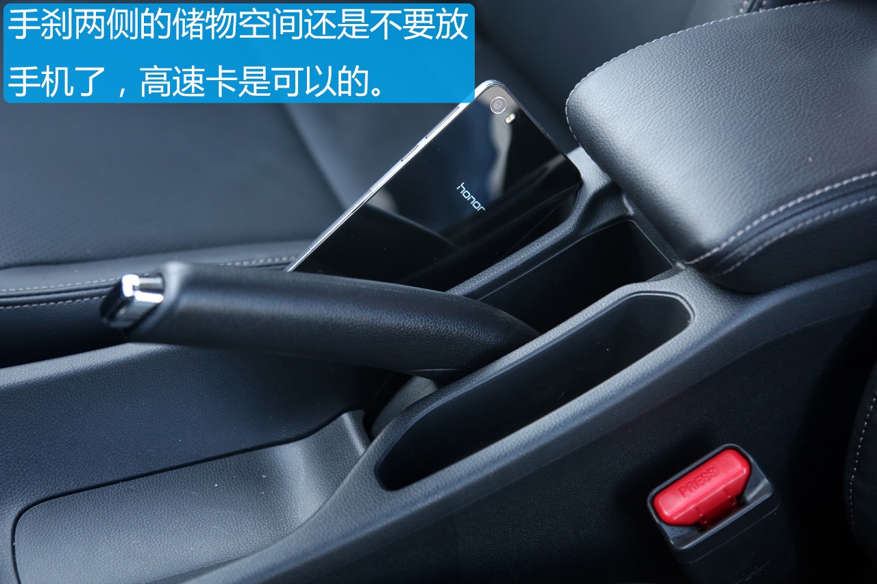 16年本田哥瑞豪华版评价,省油小型哥瑞