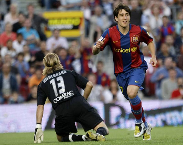 他曾是巴萨真正王储,破梅西所有记录欲取而代之,今陨落却快乐!