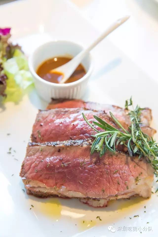 男老板是店里第2招牌菜,188元的肉包才是第1