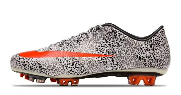 经典回顾c罗,对c罗最重要的球鞋