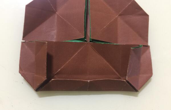 怎样折蝴蝶结放到爱心盒子上面,蝴蝶结盒子折纸教程