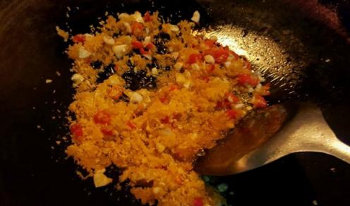 椒盐皮皮虾的皮皮虾要炸几分钟,蒸皮皮虾好吃还是椒盐皮皮虾好吃