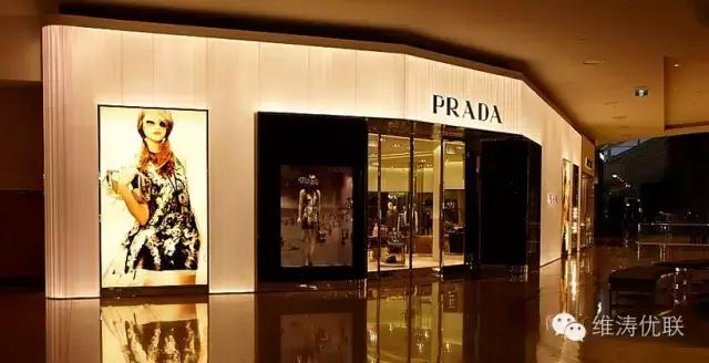 Coach重生Prada沉沦，深扒奢侈品牌的存亡危机