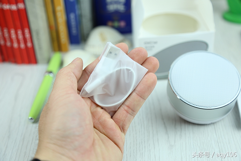 听的就是性价比——QCY新品无线蓝牙小音箱QQ800上手体验