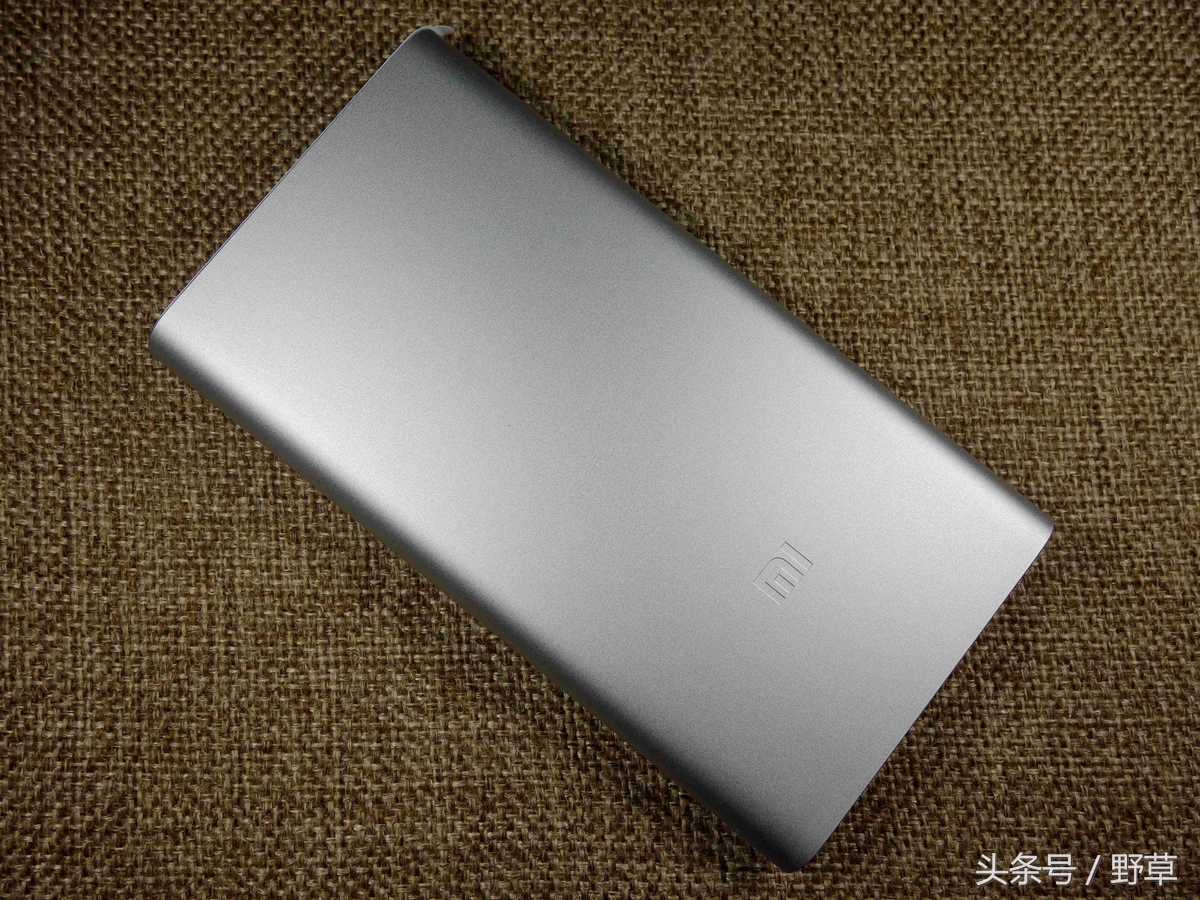小米移动电源2充电快,小米移动电源2评测