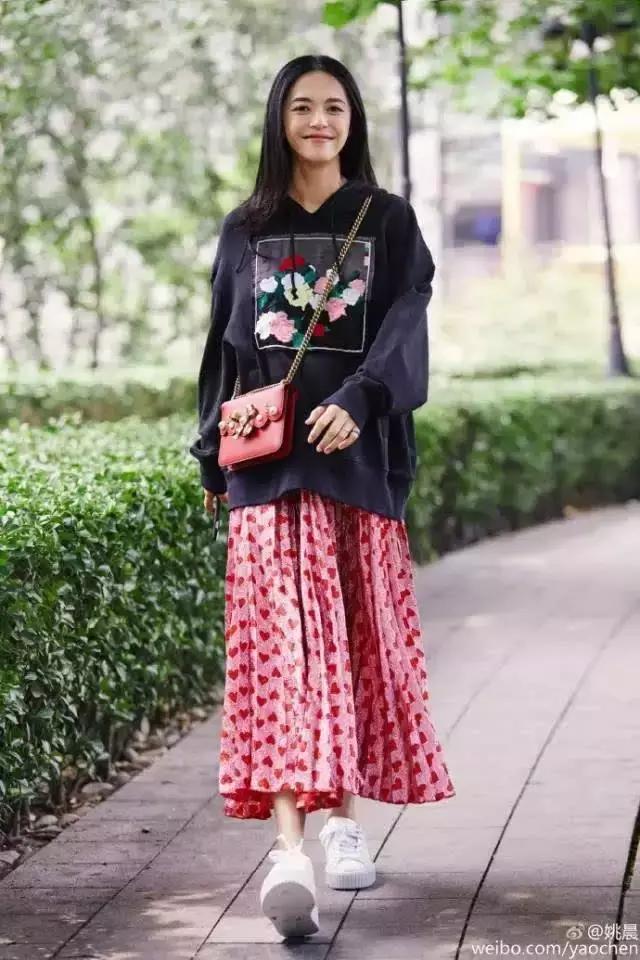 oversize卫衣怎么穿出正式感,oversize卫衣穿啥裤子