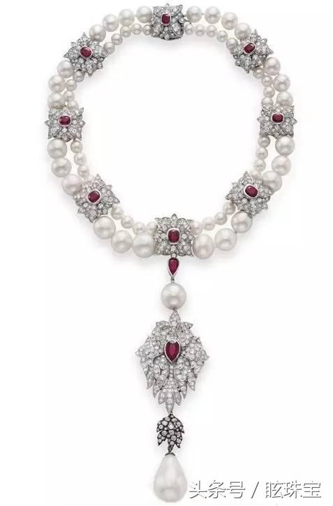 拿破仑送给了约瑟芬的礼物,拿破仑送给约瑟芬的是啥