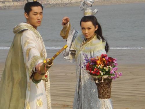 八仙中的蓝采和是女仙吗,八仙里的蓝采和