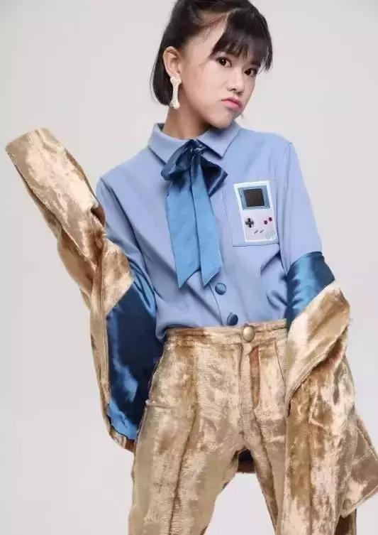 探店喝咖啡,探店逛服装店