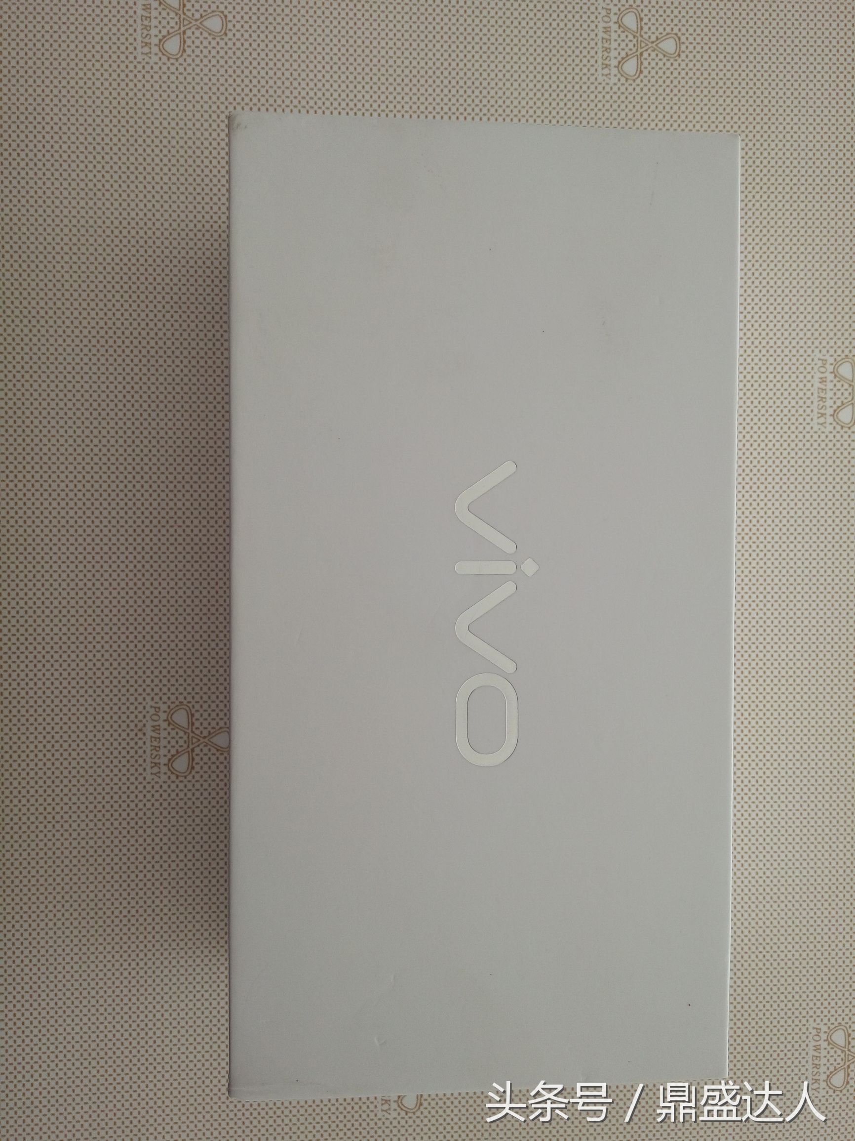 vivo步步高y1005,vivoy55开箱视频