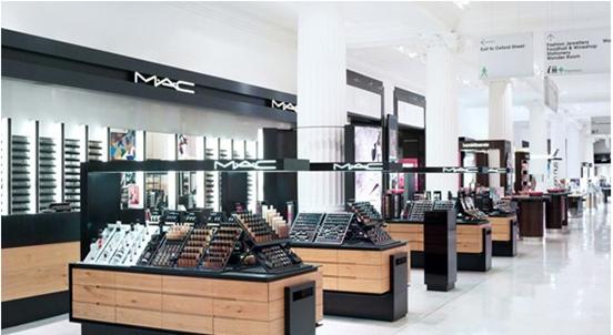 化妆品行业实体店目前的现状,化妆品行业发展现状示意图