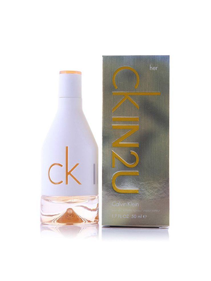 20岁左右女孩比较适合哪款香水,20岁女孩子用什么香水