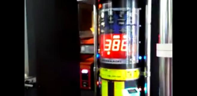 堪比泰森，一龙重拳889磅吓到老外，播求颤抖吧！