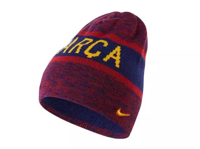 下雪天踢球穿什么球鞋,下雪天踢球穿什么