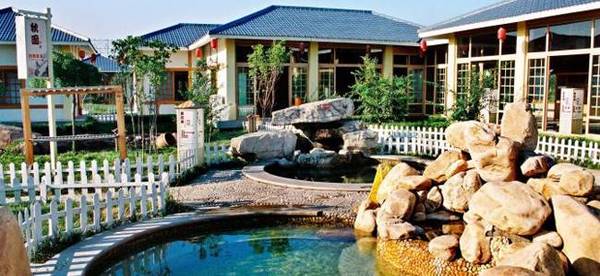 冬日最适合和情侣泡温泉北京,冬季泡温泉旅游攻略