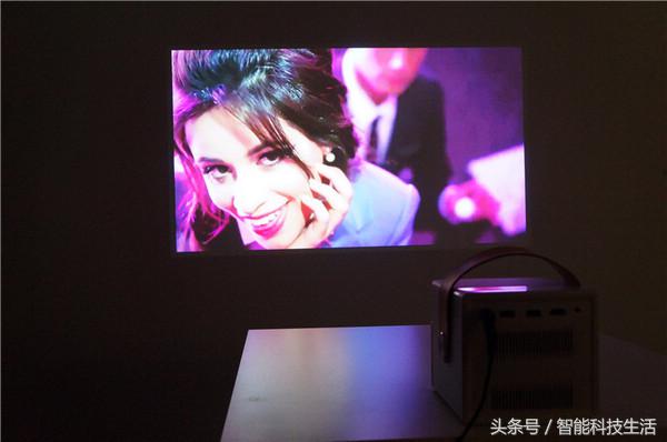 小型魔方投影,极米吸顶灯投影仪评测