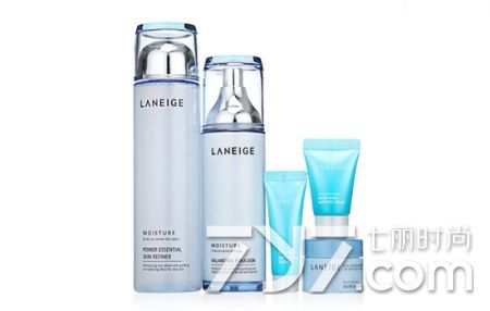 冬天手干燥粗糙抹什么护肤品好,冬天皮肤干燥脱皮买什么护肤品好