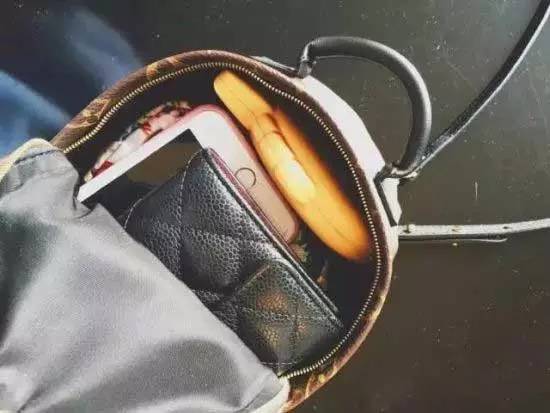 推荐值得入手的大牌包包,代购大牌包包店铺推荐