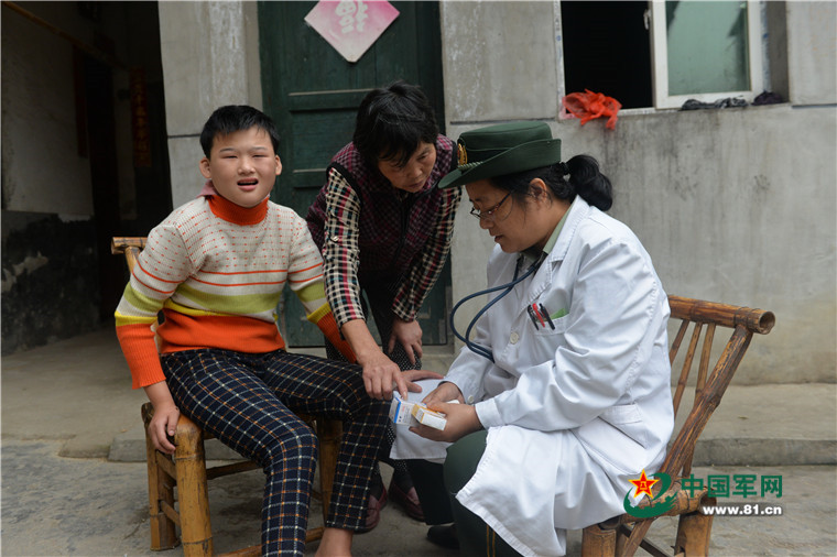 医疗队热血集结,爱心满满团队