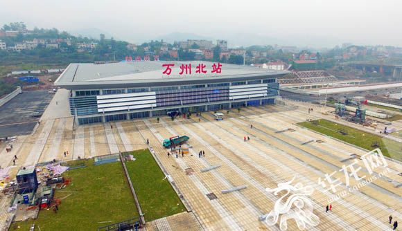 万州三峡高铁枢纽 (万州高铁站至三峡景区多少公里)