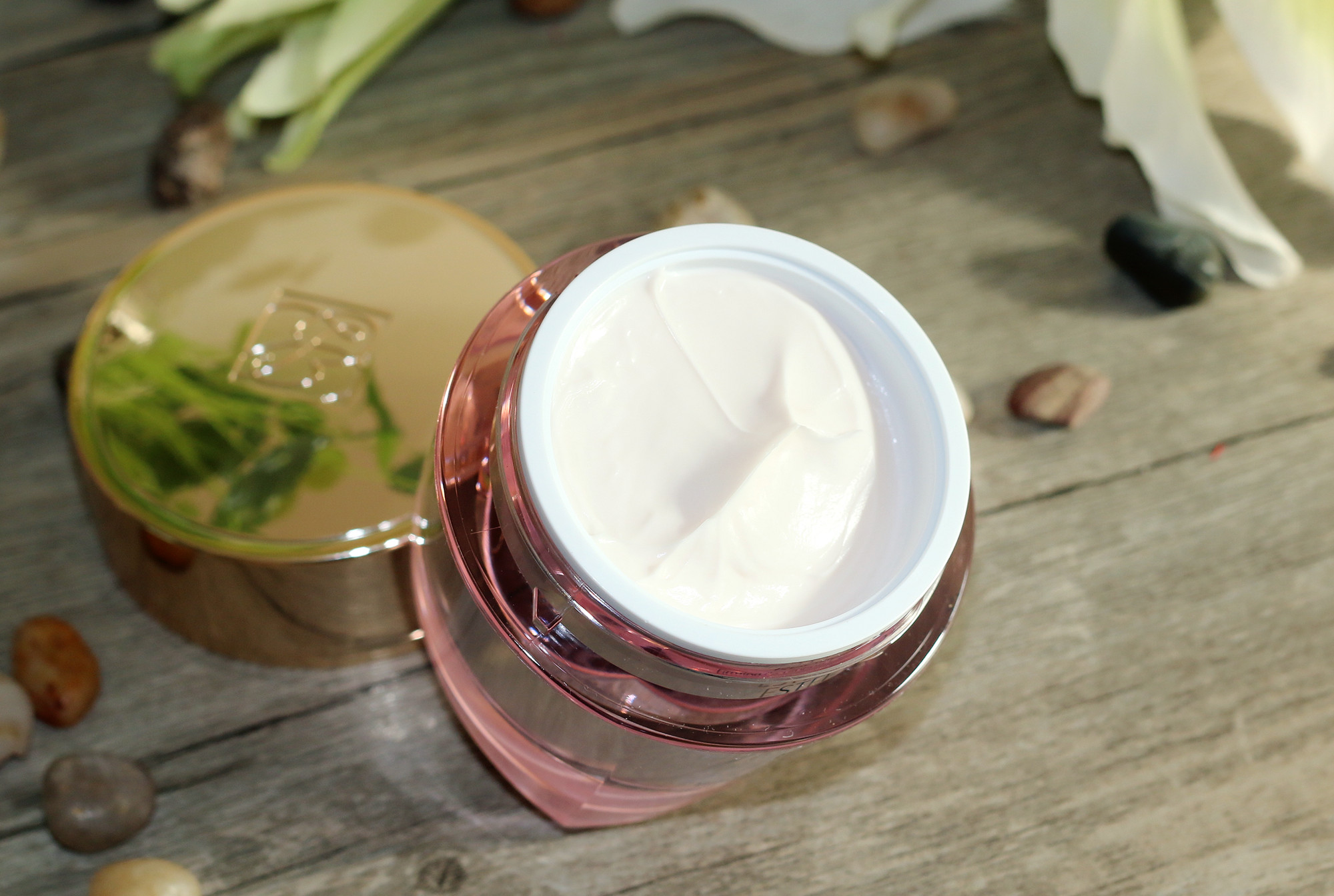 雅诗兰黛特润精油柔肤霜,雅诗兰黛弹性紧实特润柔肤霜